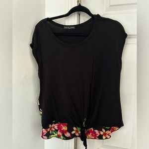 Kim & cami black Hawaiian style back top